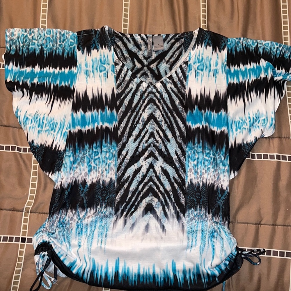 New Directions, Ladies Top, size M